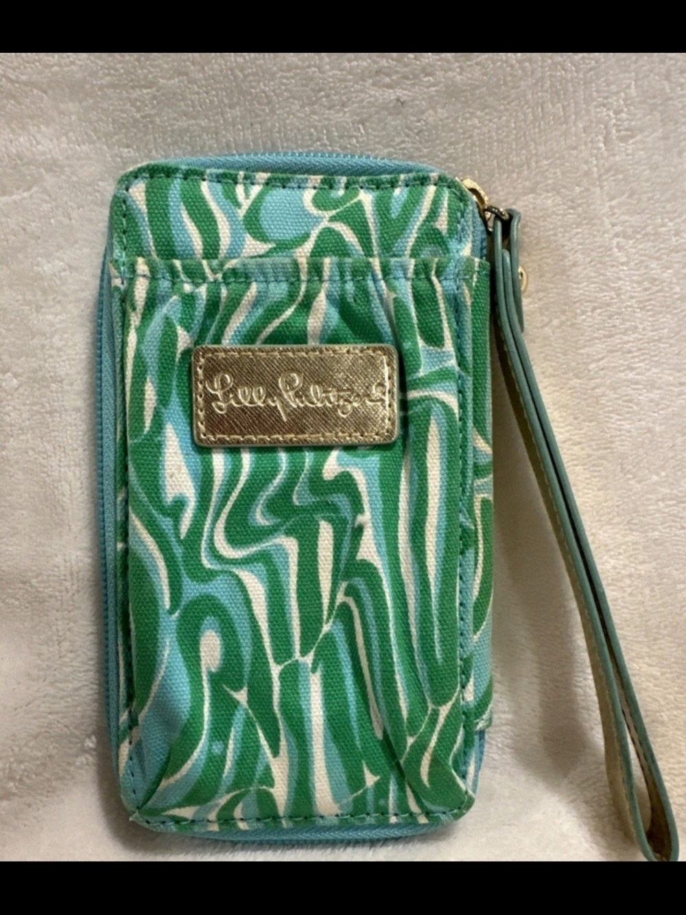 🎉2/$13 Lilly Pulitzer Teal and White Swirl Wallet/wristlet NWOT